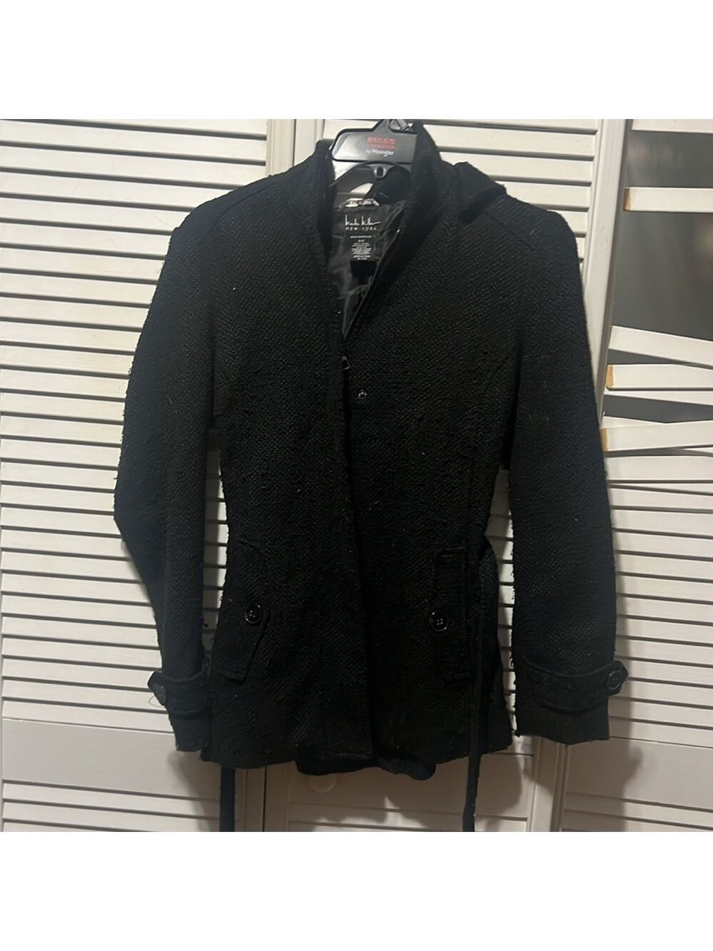 Coat - Picture 2 of 5